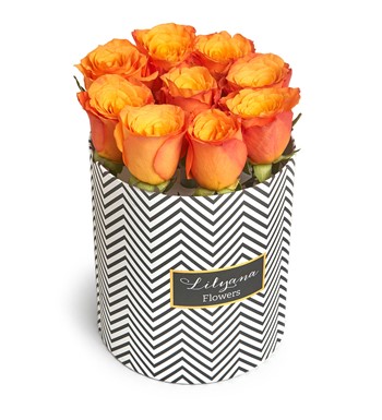 Lilyana Flowers - Zebra Desenli Kutuda Turuncu Gül