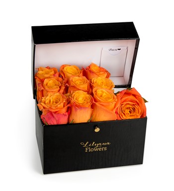 Lilyana Flowers - Dikdörtgen Siyah Kutuda Turuncu Gül