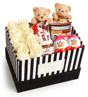 Lilyana Flowers - Kadife Çizgili Kutuda Ayıcıklı Çikolatalı Nutellalı Beyaz Gül